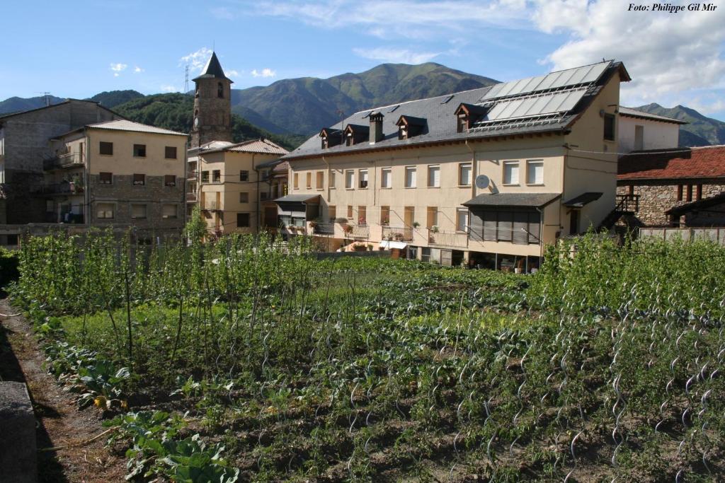Fonda Mas Hotel Vilaller Exterior photo